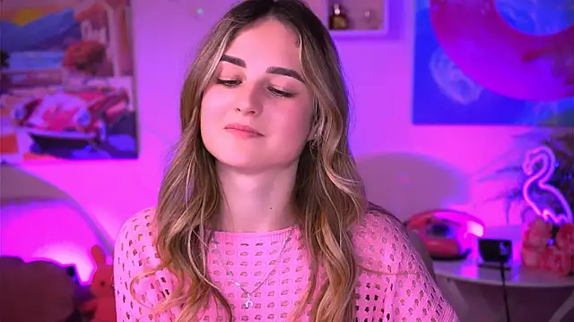 Snapshot of DeboraLarson chatting on 02-17-25, 10:36 DeboraLarson online show from 02-17-25, 10:36