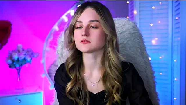 Snapshot of DeboraLarson chatting on 03-01-25, 04:22 DeboraLarson online show from 03-01-25, 04:22