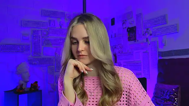 Snapshot of DeboraLarson chatting on 03-14-25, 01:27 DeboraLarson online show from 03-14-25, 01:27