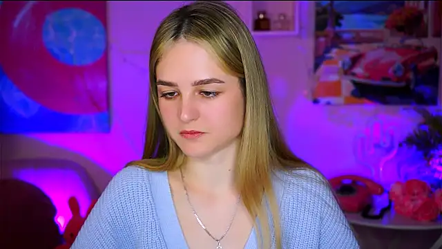 Snapshot of DeboraLarson chatting on 03-20-25, 04:18 DeboraLarson online show from 03-20-25, 04:18