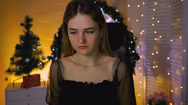 DeboraLarson online show from 12-22-25, 03:14