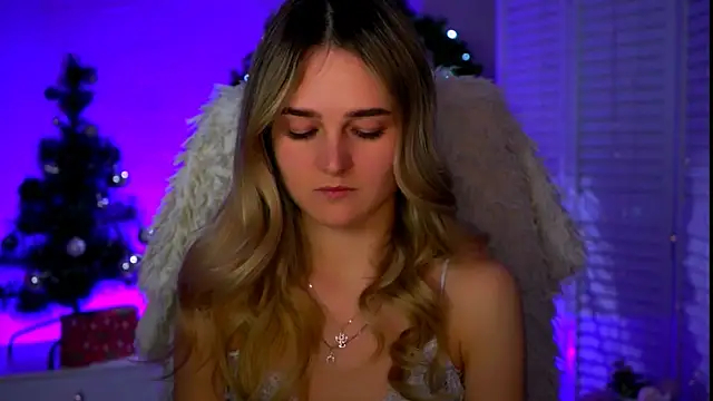 Snapshot of DeboraLarson chatting on 01-16-26, 03:43 DeboraLarson online show from 01-16-26, 03:43