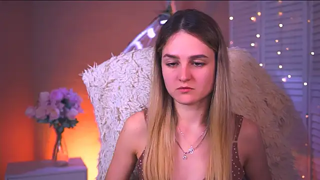 Snapshot of DeboraLarson chatting on 02-20-26, 08:49 DeboraLarson online show from 02-20-26, 08:49