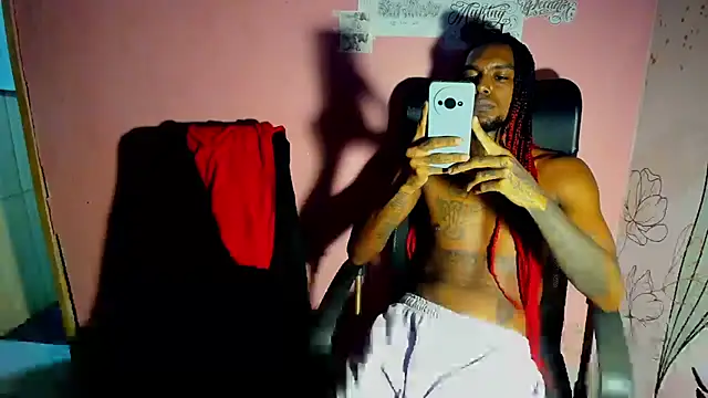 bigblackhotx1 online show from 04-11-26, 03:44