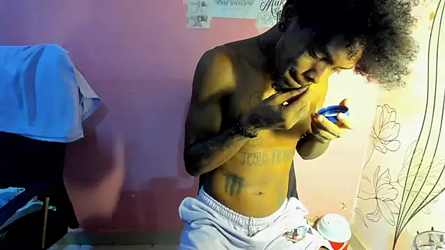 bigblackhotx1 online show from 05-01-26, 12:04