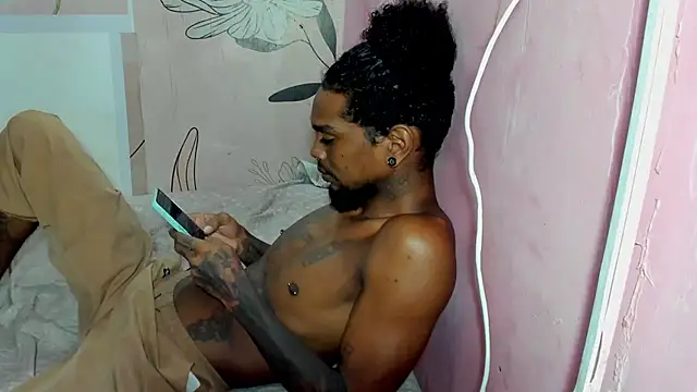 bigblackhotx1 online show from 06-22-26, 10:51