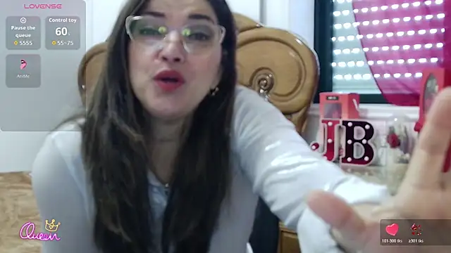 Snapshot of Julie_Boronat26 chatting on 03-20-26, 10:53 Julie Boronat26 online show from 03-20-26, 10:53