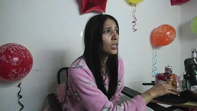 Snapshot of baby_alee chatting on 02-28-25, 09:47 baby alee online show from 02-28-25, 09:47