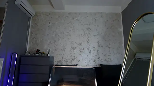 Snapshot of Ivy_belle chatting on 01-22-25, 09:02 Ivy belle online show from 01-22-25, 09:02