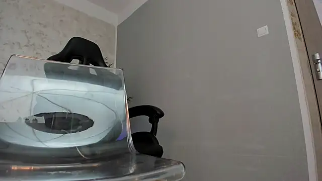 Snapshot of Ivy_belle chatting on 03-15-25, 08:58 Ivy belle online show from 03-15-25, 08:58