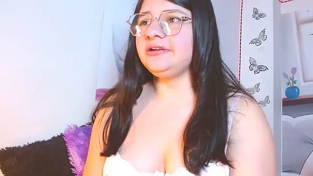 Snapshot of mackenhot303av chatting on 11-06-25, 07:26 mackenhot303av online show from 11-06-25, 07:26