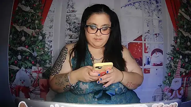 Snapshot of tillymarie34 chatting on 12-18-24, 04:39 tillymarie34 online show from 12-18-24, 04:39