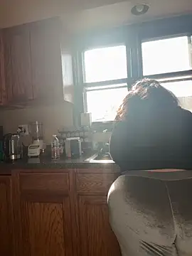 Snapshot of tillymarie34 chatting on 11-13-25, 04:50 tillymarie34 online show from 11-13-25, 04:50