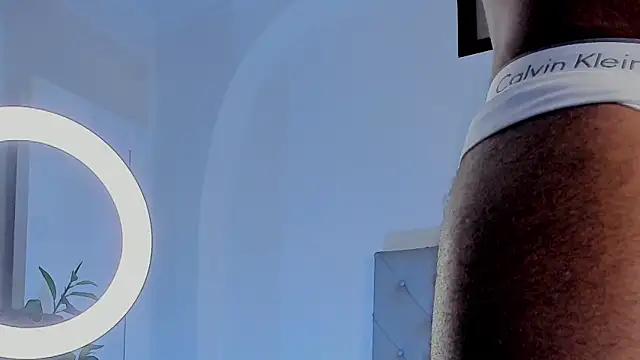 LiamGarcia1 online show from 01-11-25, 10:51