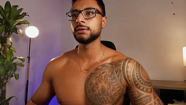 Snapshot of LiamGarcia1 chatting on 01-15-26, 03:05 LiamGarcia1 online show from 01-15-26, 03:05