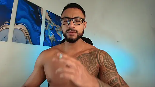 Snapshot of LiamGarcia1 chatting on 02-14-26, 06:48 LiamGarcia1 online show from 02-14-26, 06:48