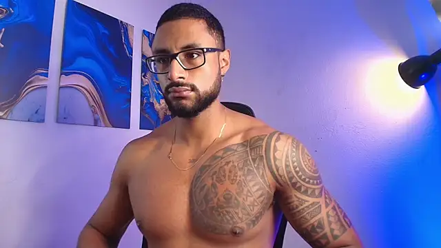 Snapshot of LiamGarcia1 chatting on 02-26-26, 02:49 LiamGarcia1 online show from 02-26-26, 02:49