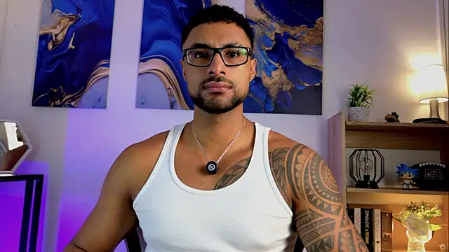 LiamGarcia1 online show from 07-08-26, 02:32