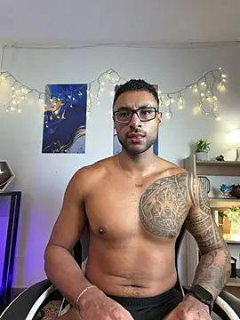 LiamGarcia1 online show from 07-10-26, 02:08