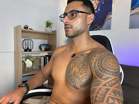 LiamGarcia1 online show from 07-20-26, 06:54