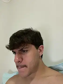 latinohvz online show from 12-23-25, 04:54