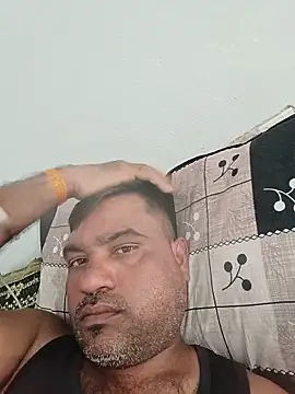 Snapshot of pintuS40 chatting on 06-21-26, 07:44 pintuS40 online show from 06-21-26, 07:44