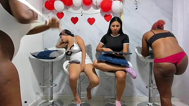 Candyscouples online show from 02-17-25, 03:20