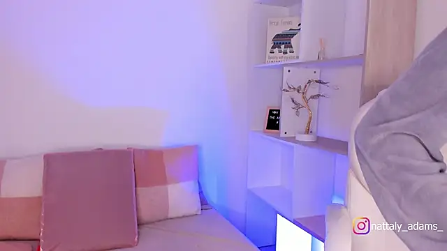 Snapshot of nattaly_adams chatting on 02-13-25, 10:54 nattaly adams online show from 02-13-25, 10:54