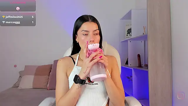 Snapshot of nattaly_adams chatting on 03-05-25, 06:34 nattaly adams online show from 03-05-25, 06:34