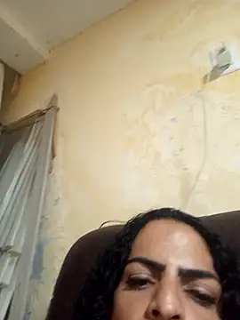 Snapshot of MaraVililhosa chatting on 11-18-25, 02:39 MaraVililhosa online show from 11-18-25, 02:39