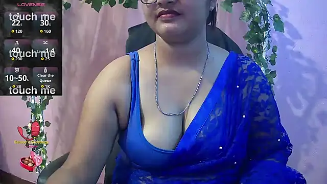 Snapshot of Pari-new chatting on 04-24-26, 04:15 Pari-new online show from 04-24-26, 04:15
