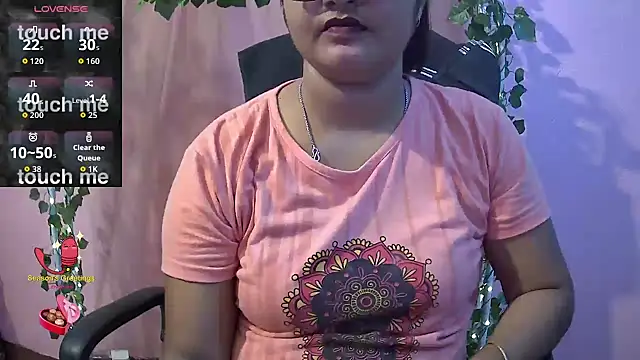 Snapshot of Pari-new chatting on 05-18-26, 04:18 Pari-new online show from 05-18-26, 04:18