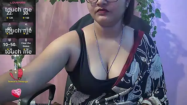 Snapshot of Pari-new chatting on 05-19-26, 04:19 Pari-new online show from 05-19-26, 04:19