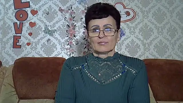 Snapshot of PaulaGolden chatting on 05-07-26, 04:01 PaulaGolden online show from 05-07-26, 04:01