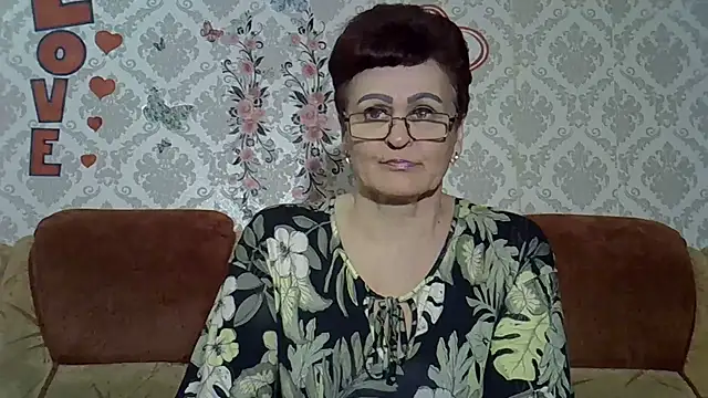 Snapshot of PaulaGolden chatting on 07-23-26, 06:17 PaulaGolden online show from 07-23-26, 06:17