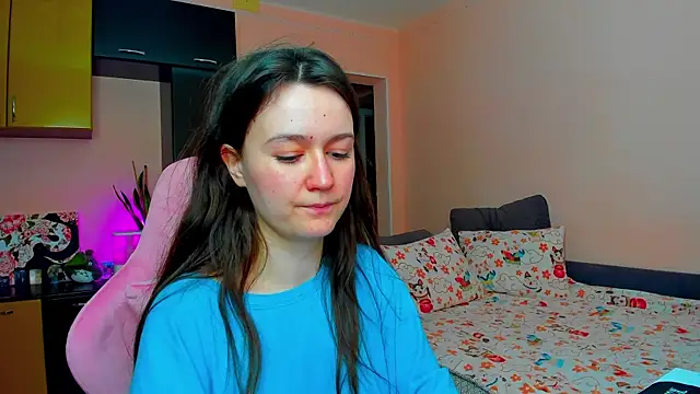 Snapshot of ameli_moon chatting on 12-18-25, 11:38 ameli moon online show from 12-18-25, 11:38