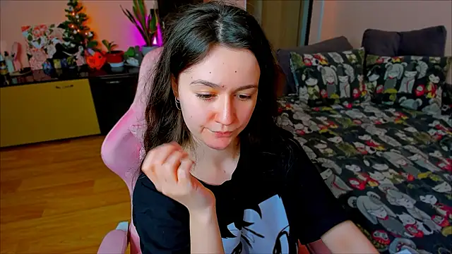 Snapshot of ameli_moon chatting on 02-26-26, 11:42 ameli moon online show from 02-26-26, 11:42