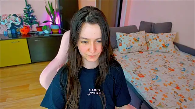 Snapshot of ameli_moon chatting on 05-04-26, 04:36 ameli moon online show from 05-04-26, 04:36