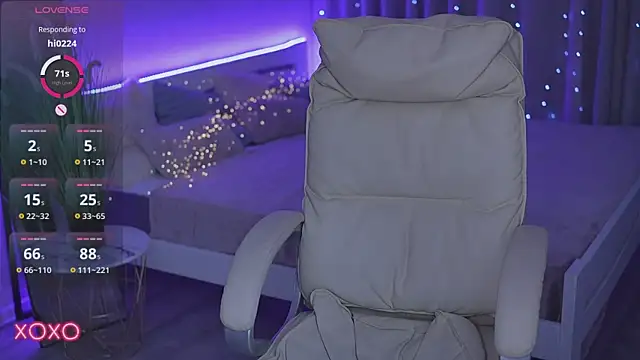 Snapshot of YourLolaBunny chatting on 10-29-25, 07:26 YourLolaBunny online show from 10-29-25, 07:26