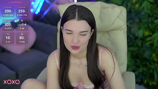 YourLolaBunny online show from 06-06-26, 06:07