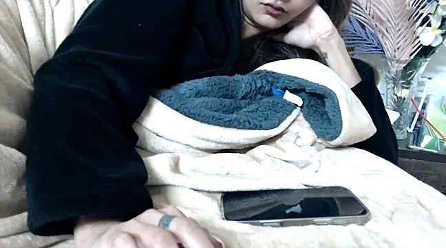 Snapshot of trippy_tina chatting on 12-14-24, 08:45 trippy tina online show from 12-14-24, 08:45