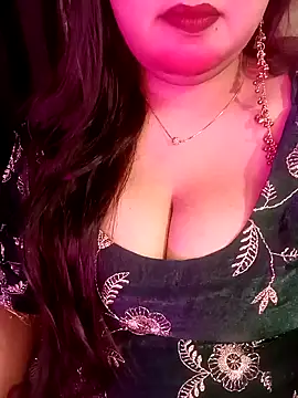 Suhanakhan00 online show from 04-10-26, 08:19