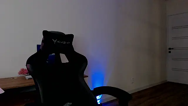 Snapshot of Princess_Shy___ chatting on 03-12-25, 05:49 Princess Shy online show from 03-12-25, 05:49