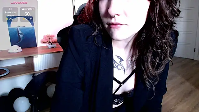 Snapshot of Princess_Shy___ chatting on 09-09-25, 12:26 Princess Shy online show from 09-09-25, 12:26