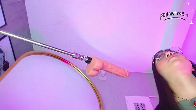 Tammy soon online show from 04-19-26, 07:05