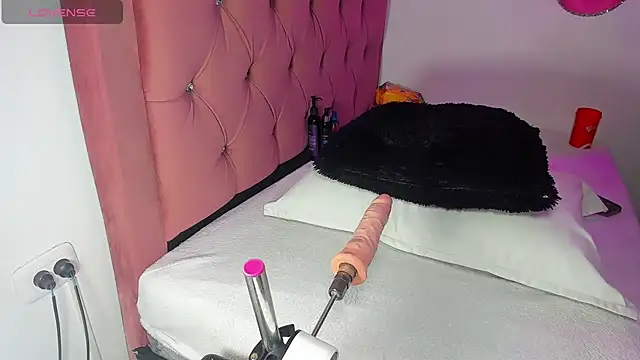 Snapshot of kyliestteel chatting on 01-27-25, 05:36 kyliestteel online show from 01-27-25, 05:36