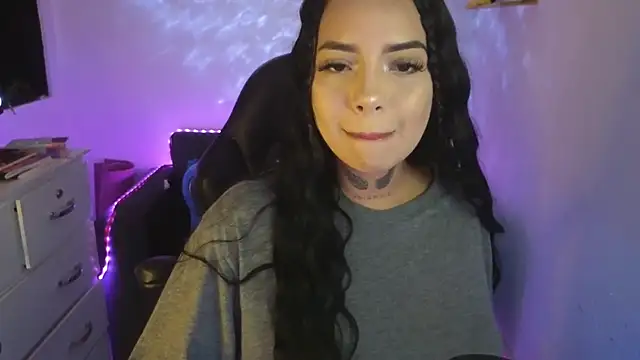 Snapshot of Alissfressa chatting on 04-04-26, 02:32 Alissfressa online show from 04-04-26, 02:32