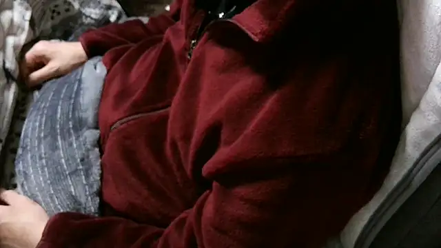 Snapshot of cinnabar_red chatting on 04-05-26, 03:20 cinnabar red online show from 04-05-26, 03:20