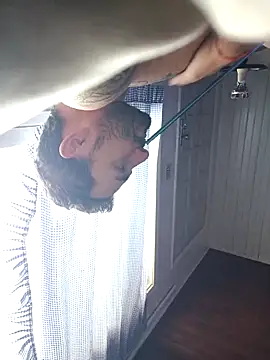 KAZADO LIBERAL online show from 09-30-25, 04:01