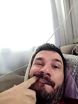 KAZADO LIBERAL online show from 10-07-25, 03:42